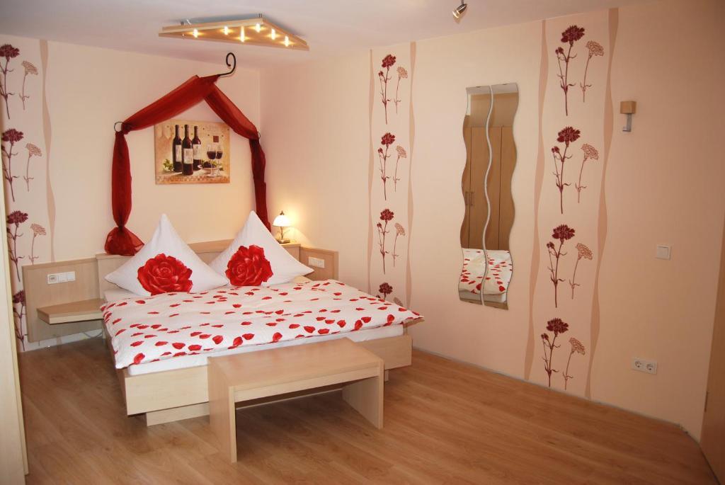 Hotel Kleines Landhaus Wendel Kapellen-Drusweiler Zewnętrze zdjęcie