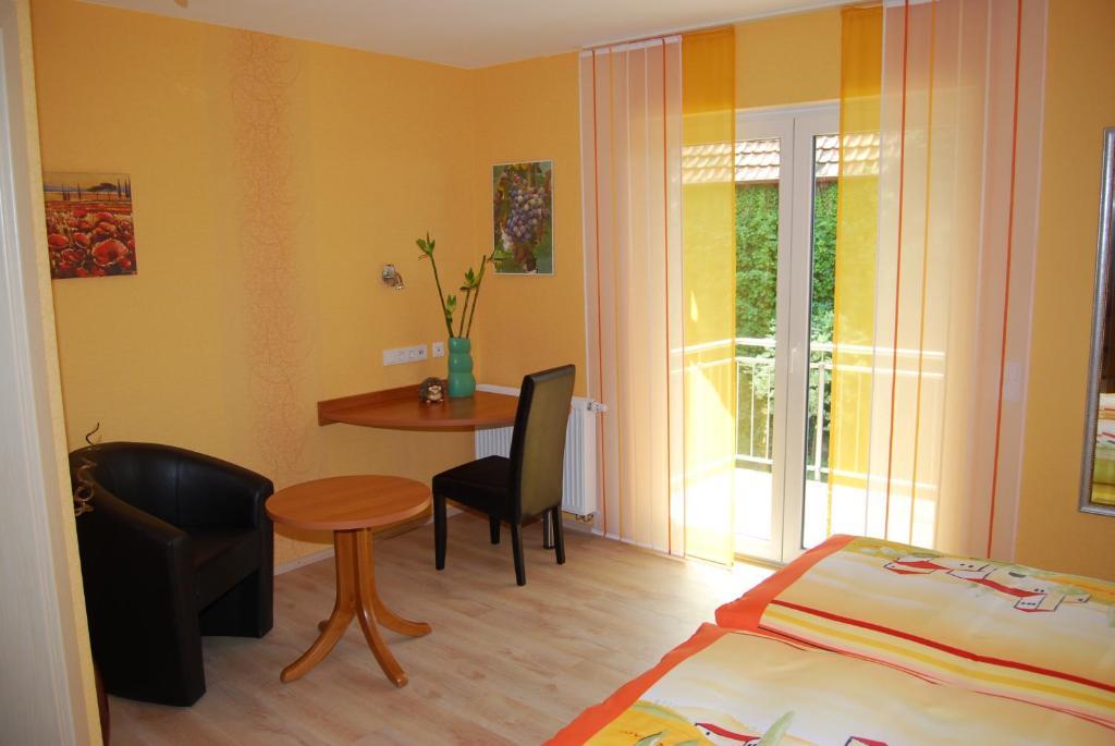 Hotel Kleines Landhaus Wendel Kapellen-Drusweiler Zewnętrze zdjęcie